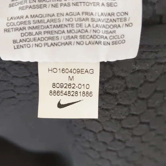 Nike Dri Fit Therma Short Sleeve Jacket Black Women's Medium - Picture 7 of 8